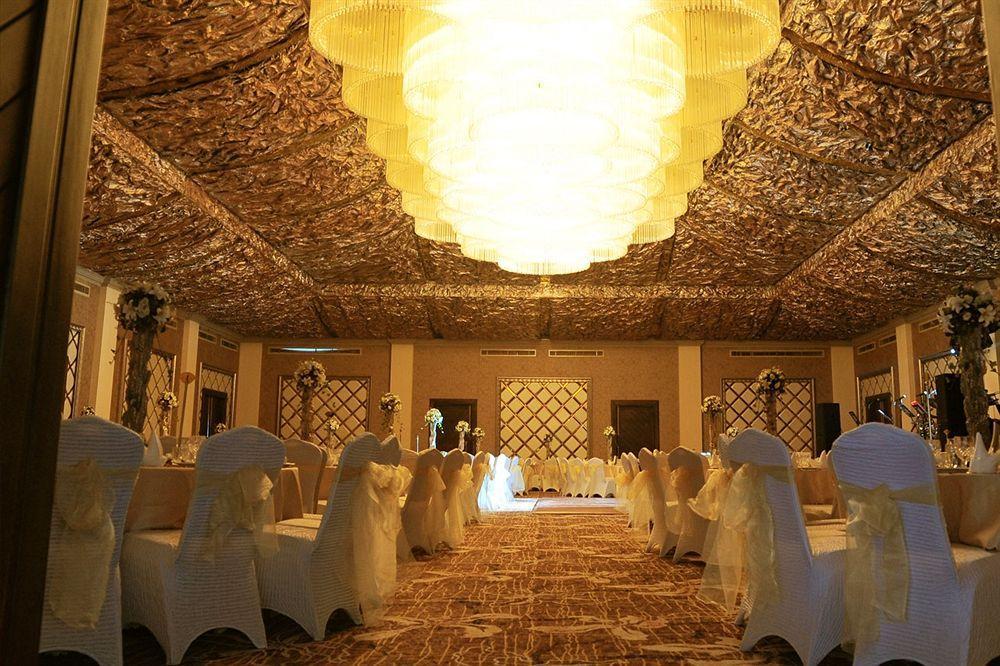 Onreech Hotel Seeduwa Extérieur photo