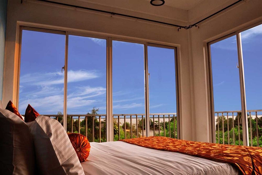 Onreech Hotel Seeduwa Extérieur photo